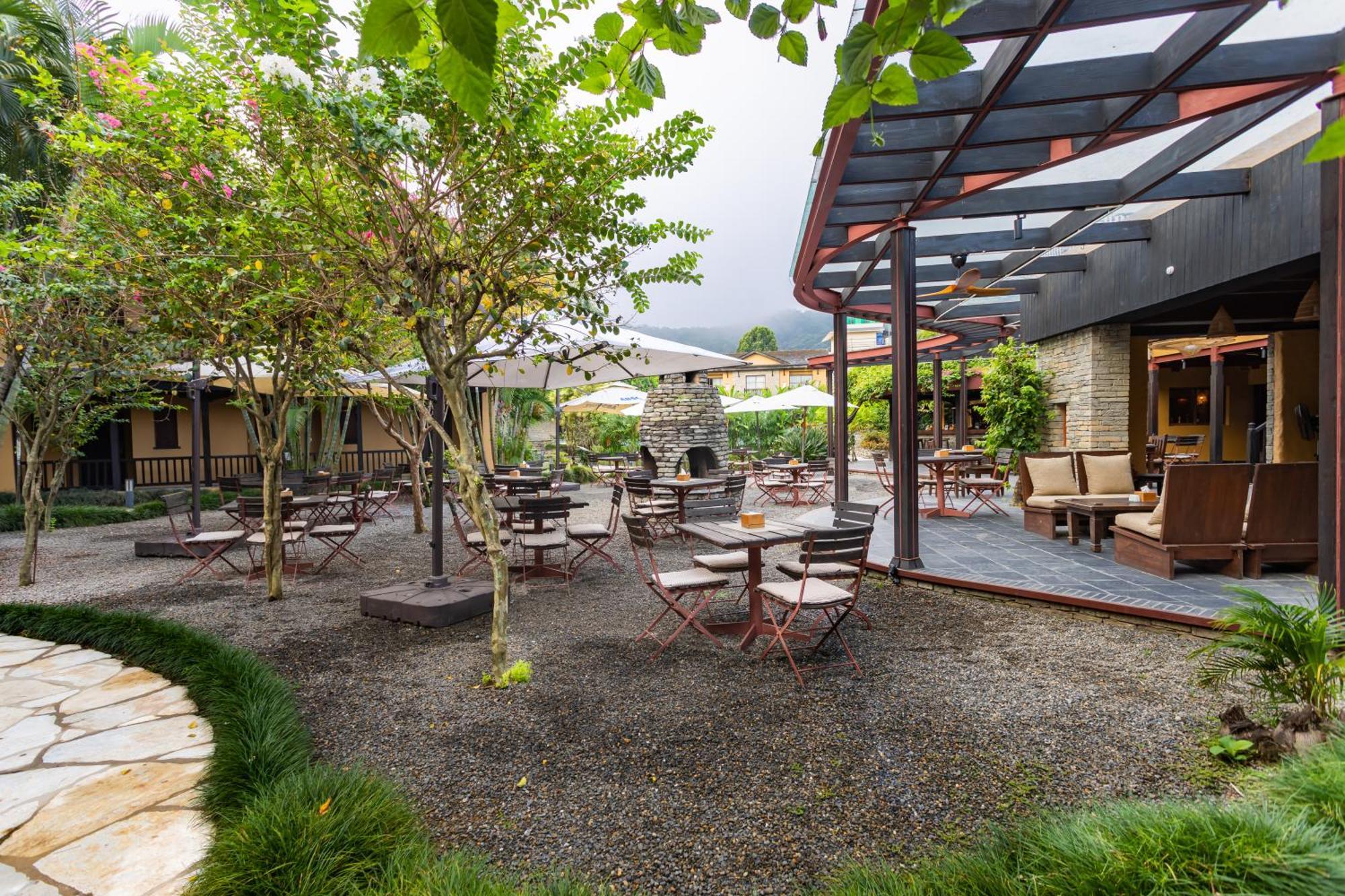 Temple Tree Resort & Spa Pokhara Luaran gambar